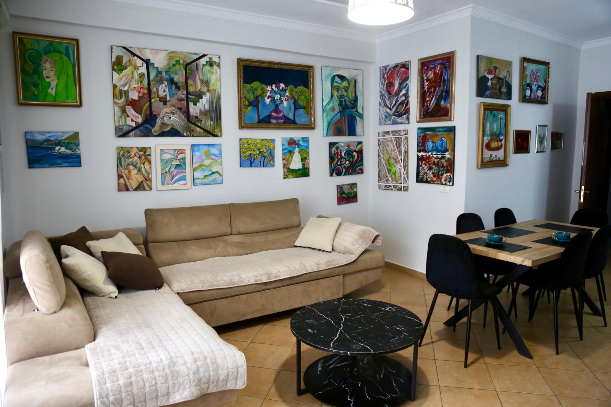 Stay At An Artist'S Place! Тирана Екстер'єр фото
