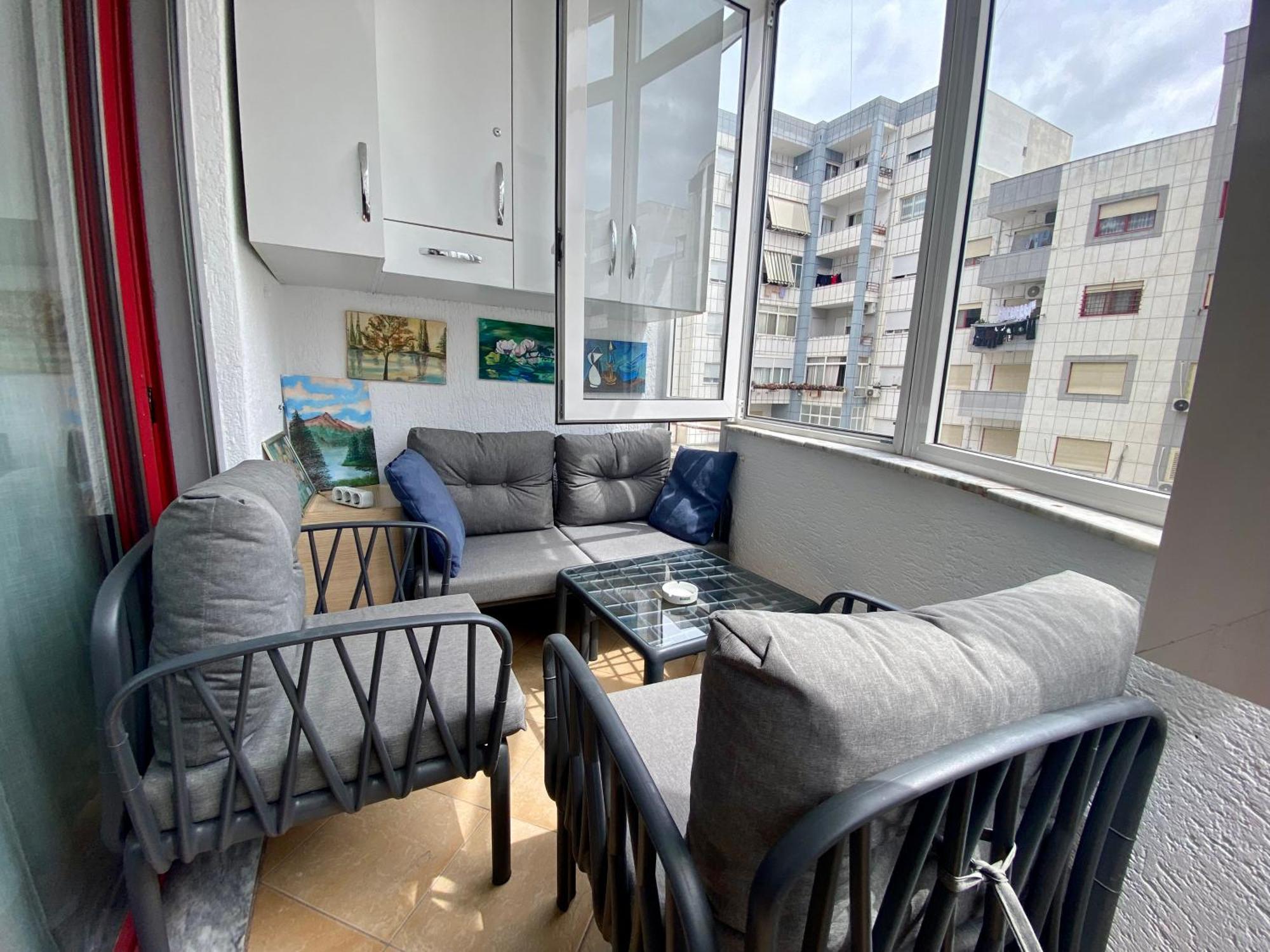 Stay At An Artist'S Place! Тирана Екстер'єр фото